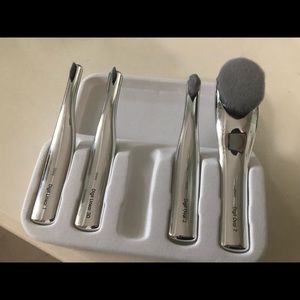 Artis Brush Digit Oval 7 Etc Set Of 4